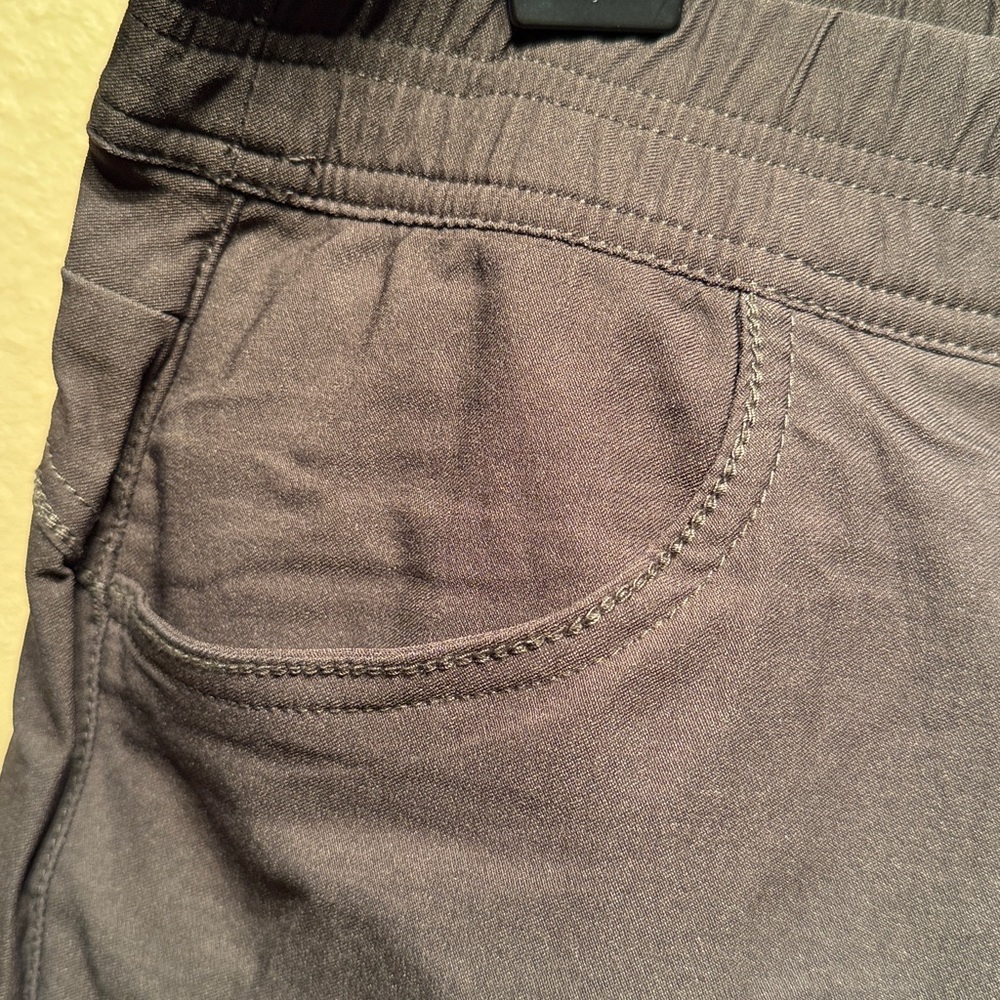 Women’s size 14 hiking shorts dark gray elastic waist stretchy relaxed fit $75 - Picture 4 of 12